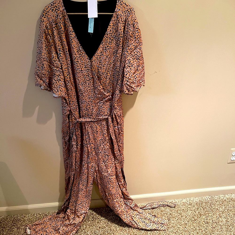 Plus size jump suit
